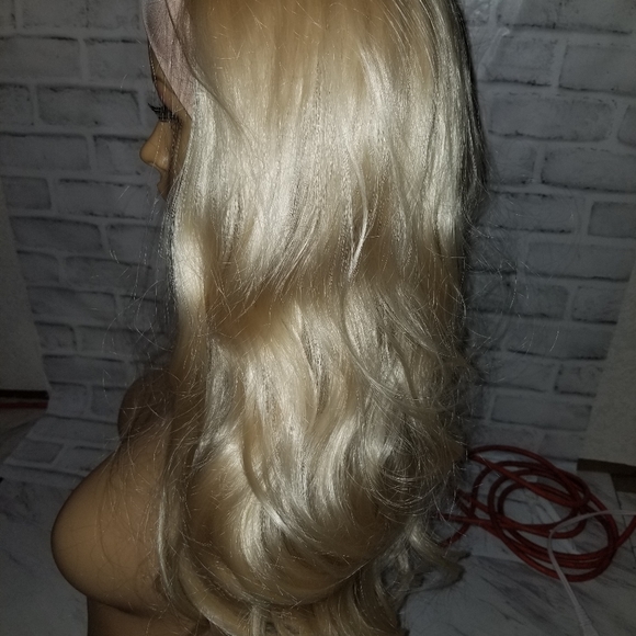 Wig - Picture 4 of 4